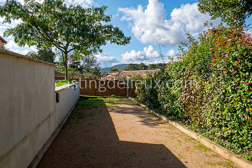 castingdelieux104-FR040-W