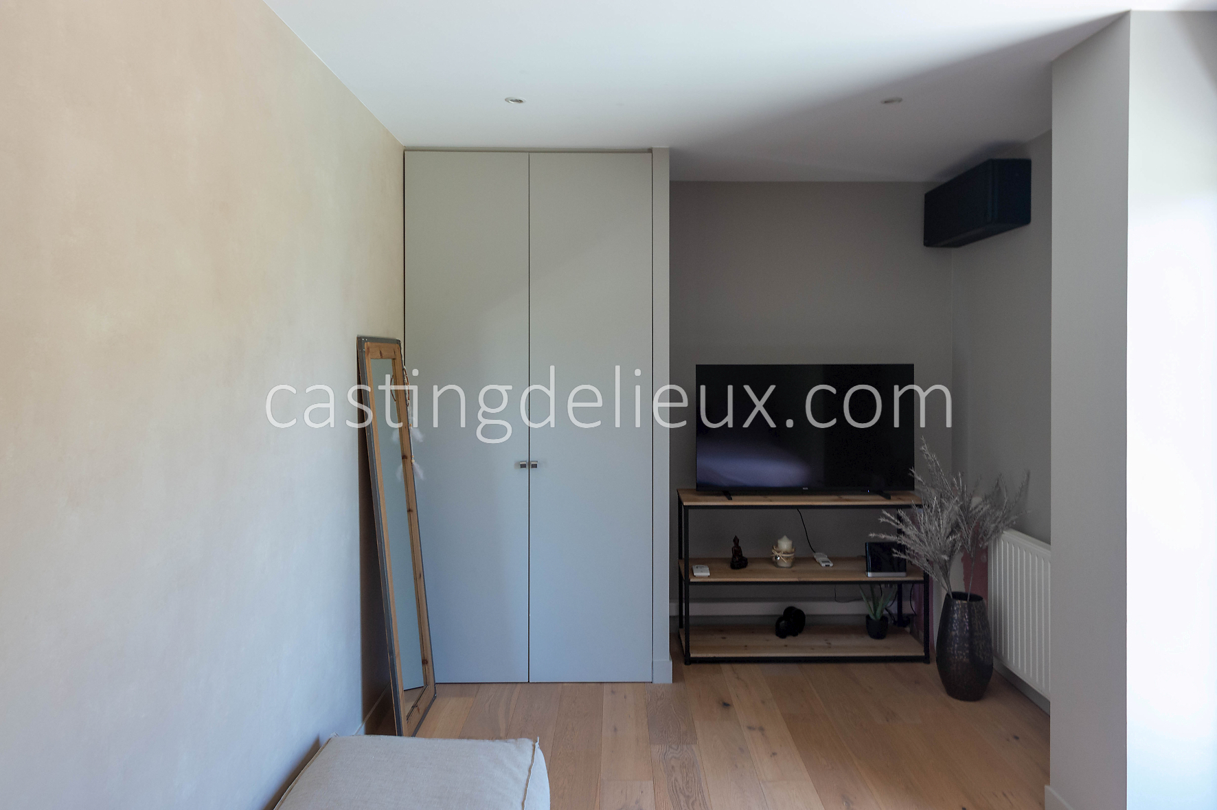 castingdelieux106-FR050-W-