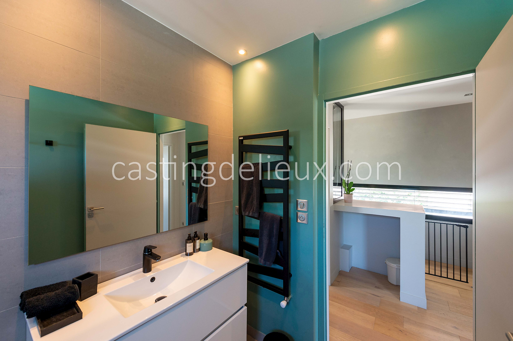 castingdelieux111-FR050-W-