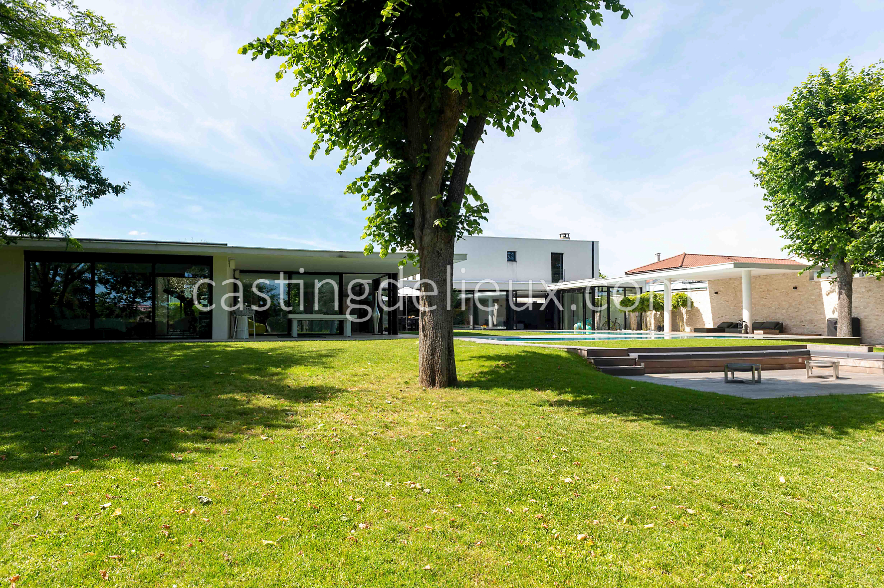 castingdelieux143-FR050-W-