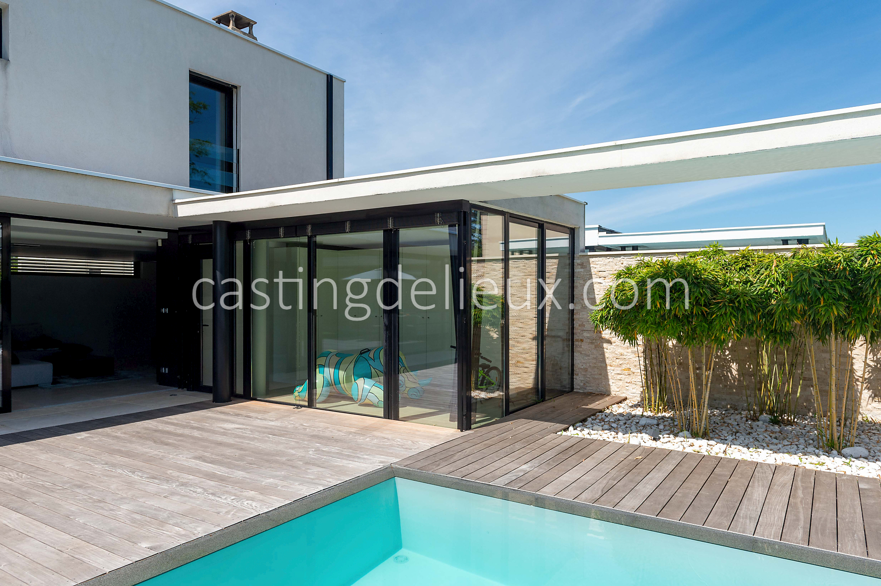 castingdelieux153-FR050-W-