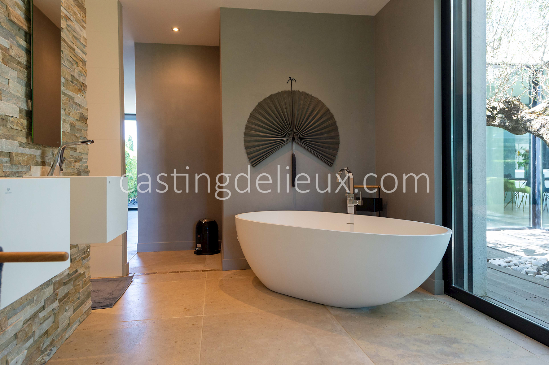 castingdelieux45-FR050-W-