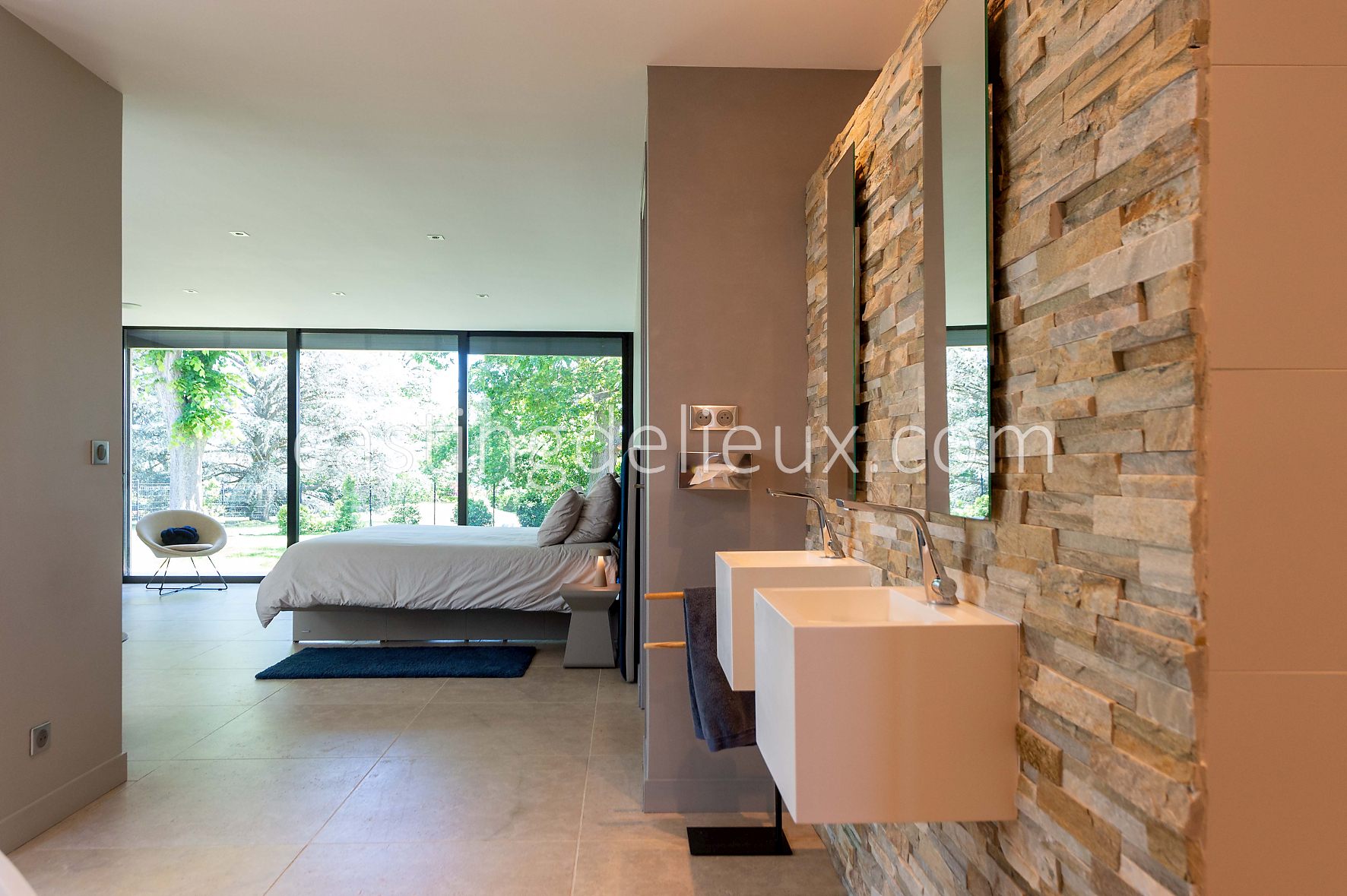 castingdelieux46-FR050-W-